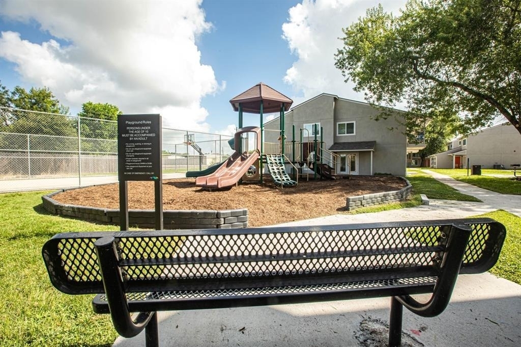 2008 Sam Houston - Photo 10