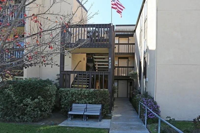 4820 Cass St - Photo 4