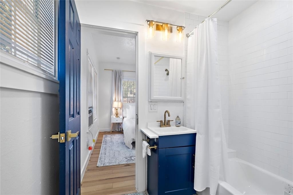 3901 Dallas Street - Photo 14