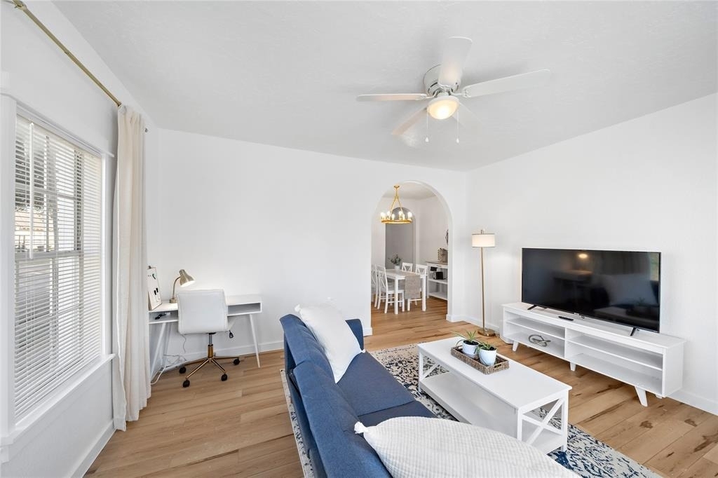3901 Dallas Street - Photo 4