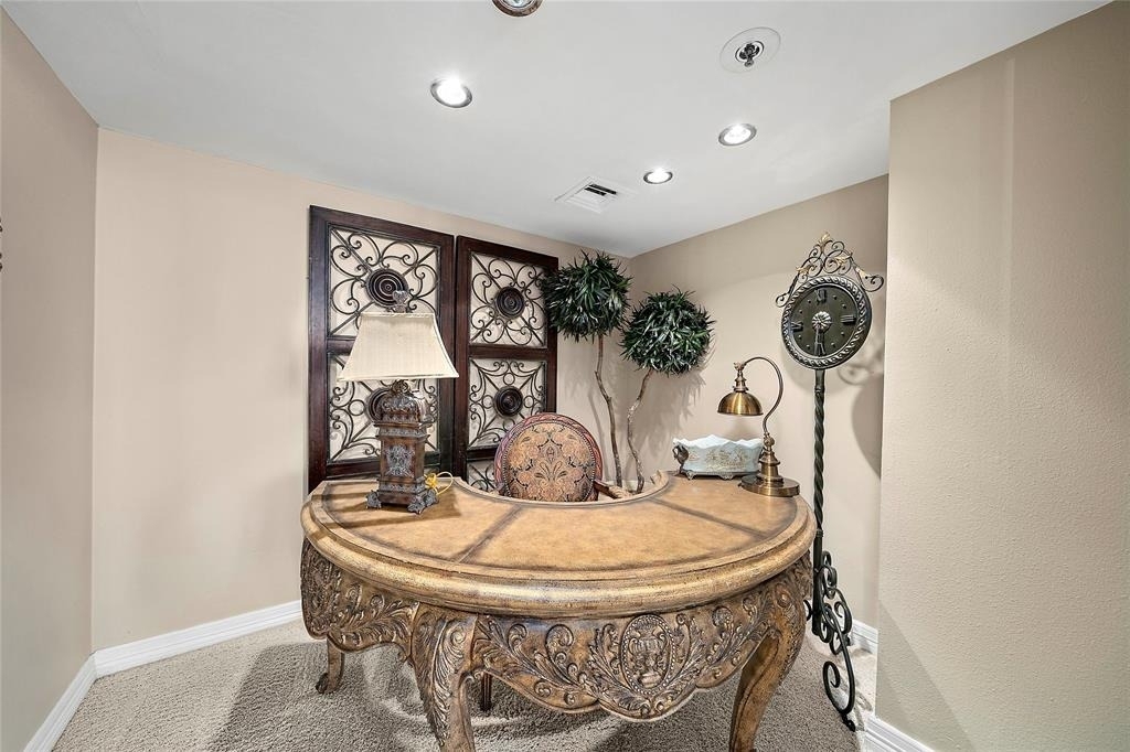 3525 Sage Rd - Photo 10