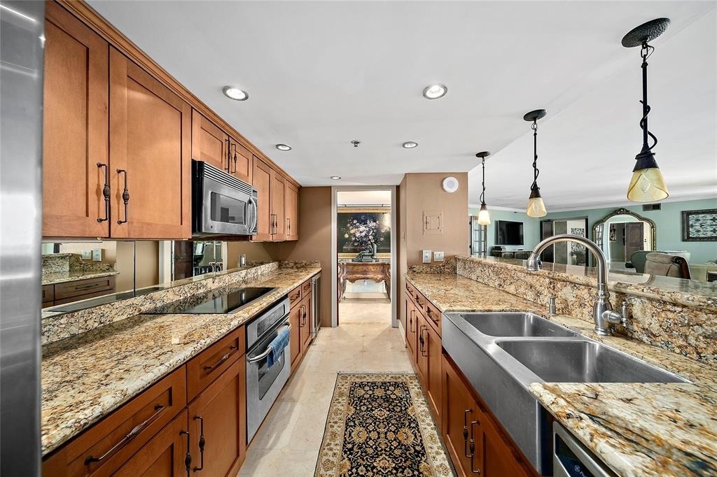 3525 Sage Rd - Photo 3