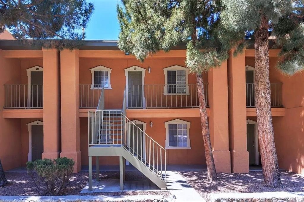 5130 Chromite Street - Photo 6