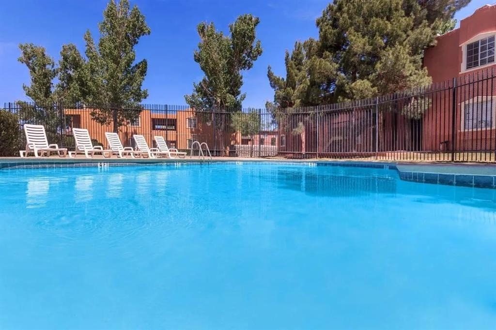 5130 Chromite Street - Photo 9