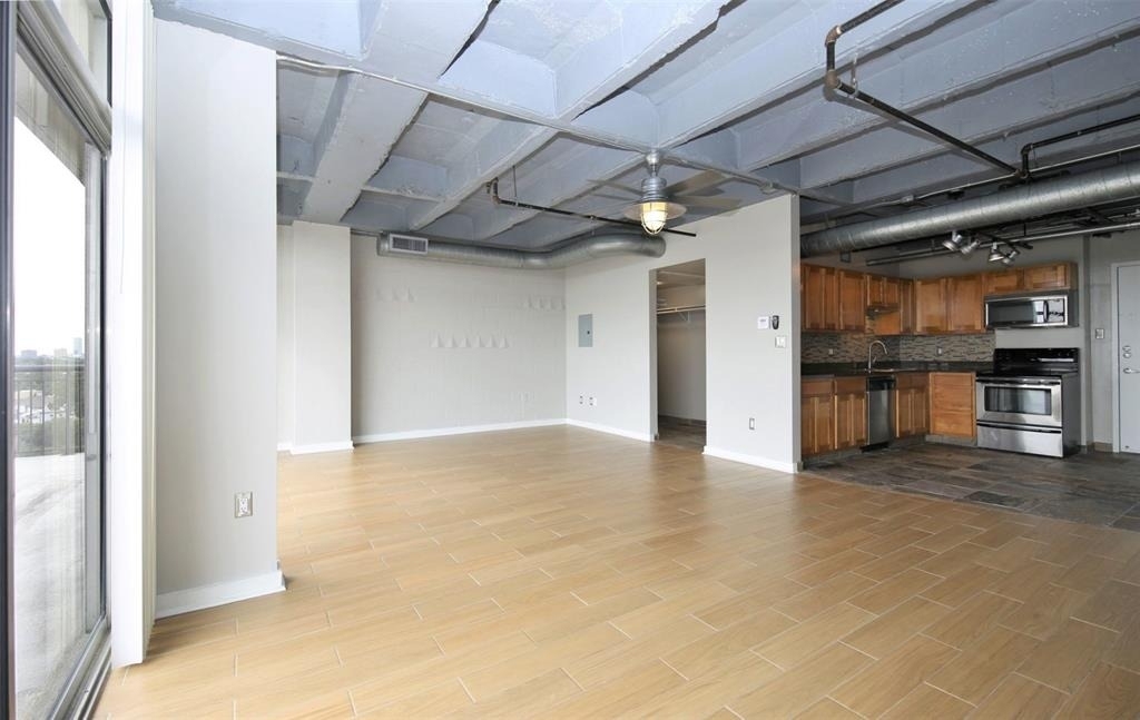 230 W Alabama - Photo 2