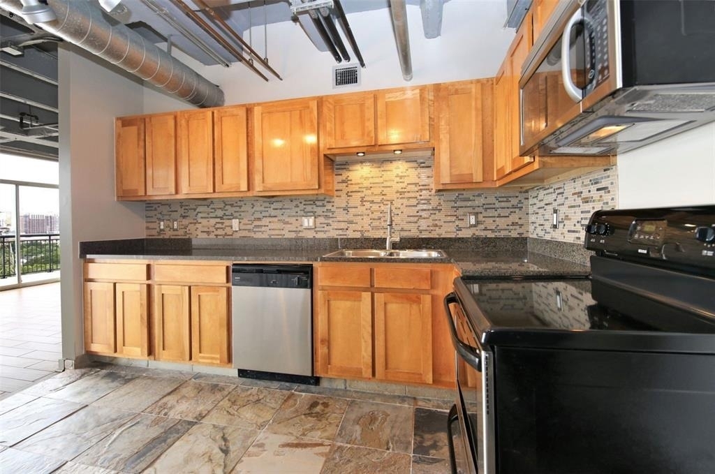 230 W Alabama - Photo 4