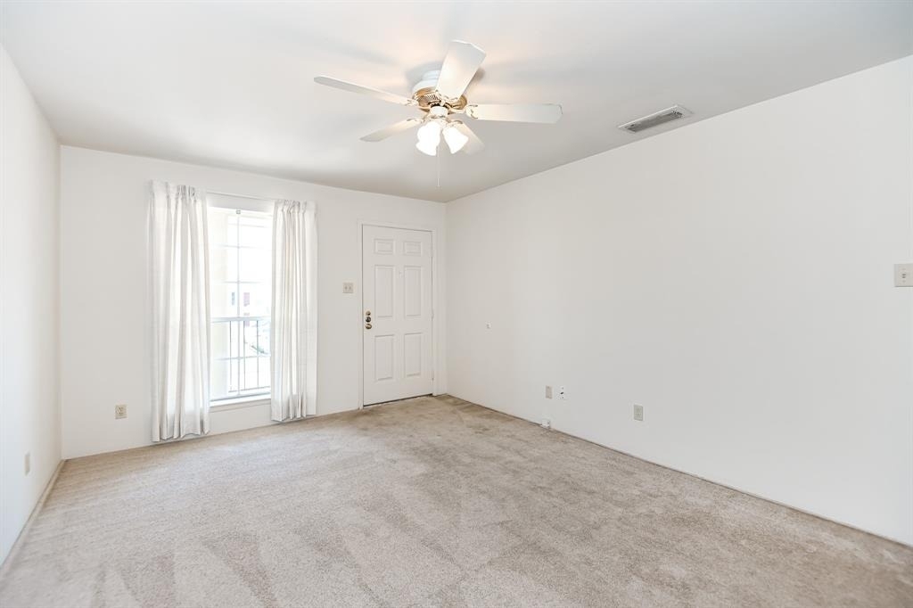 9410 Edgebrook - Photo 1