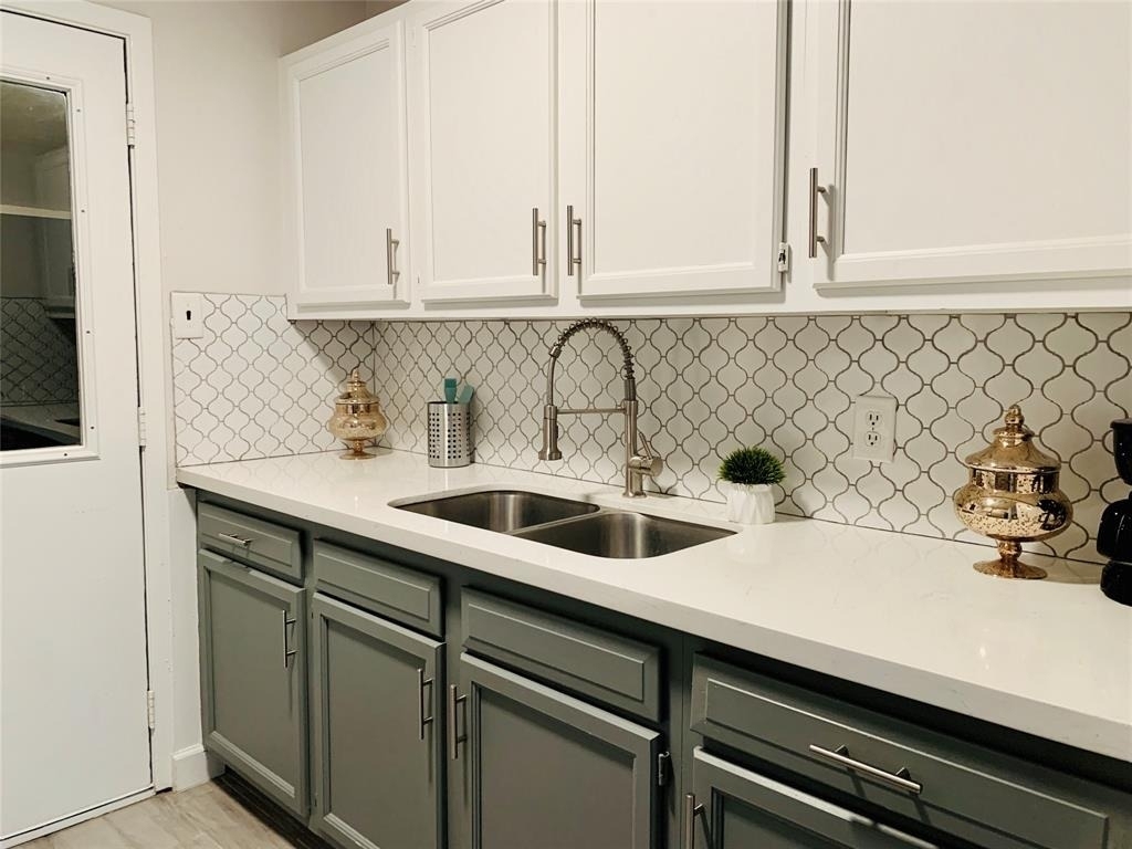 411 Ulrich Street - Photo 5