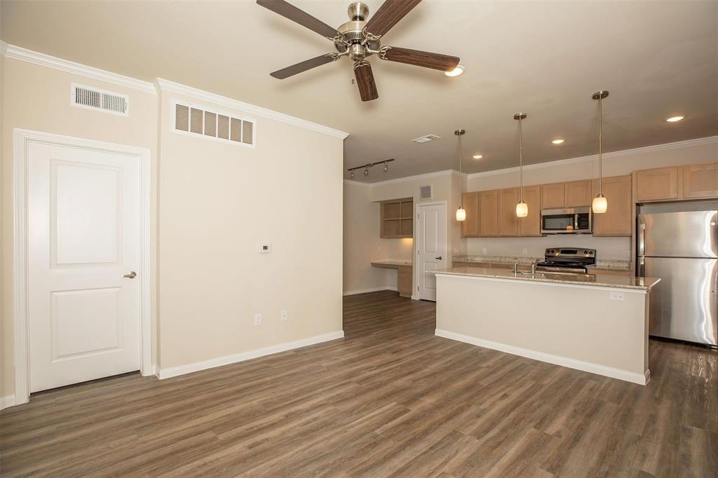 3700 N K Center - Photo 9
