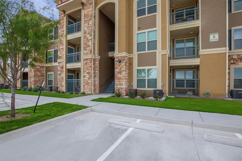 3700 N K Center - Photo 2