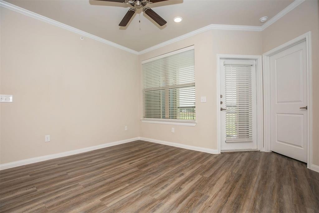 3700 N K Center - Photo 8