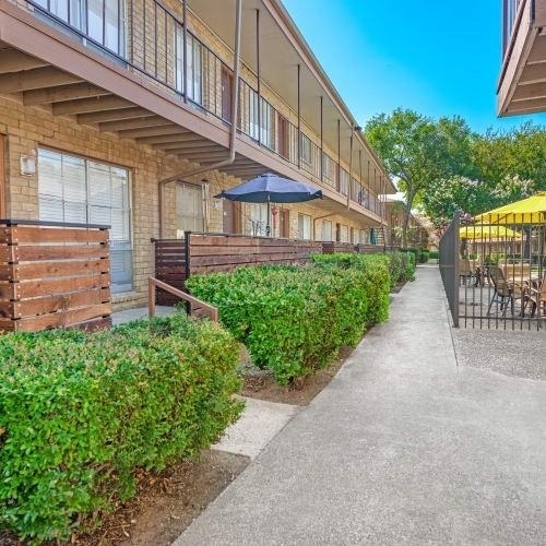 104 S 11th Street - Photo 4