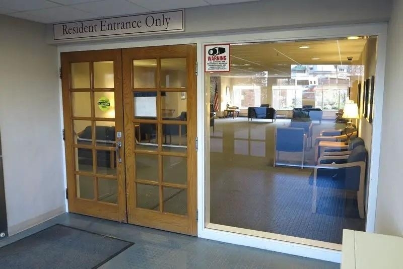 3100 Devonshire Rd - Photo 3