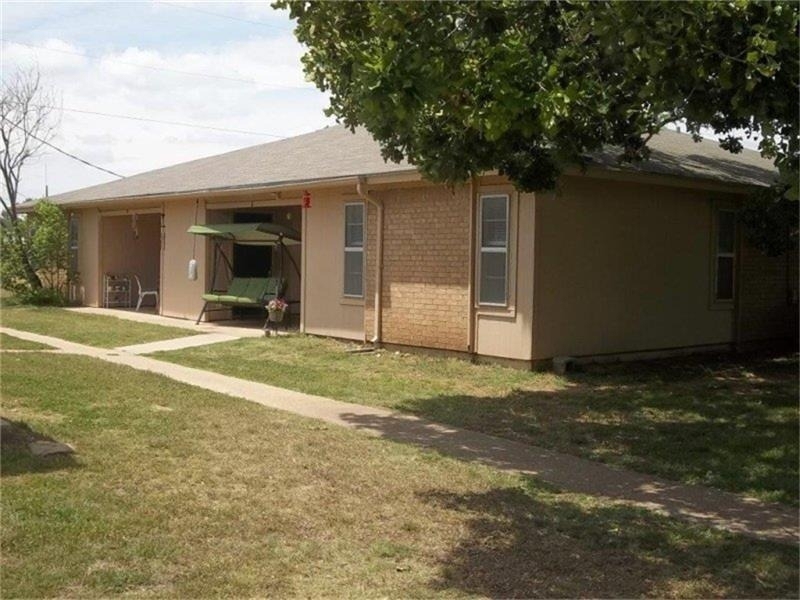 1512 Primrose Lane - Photo 1