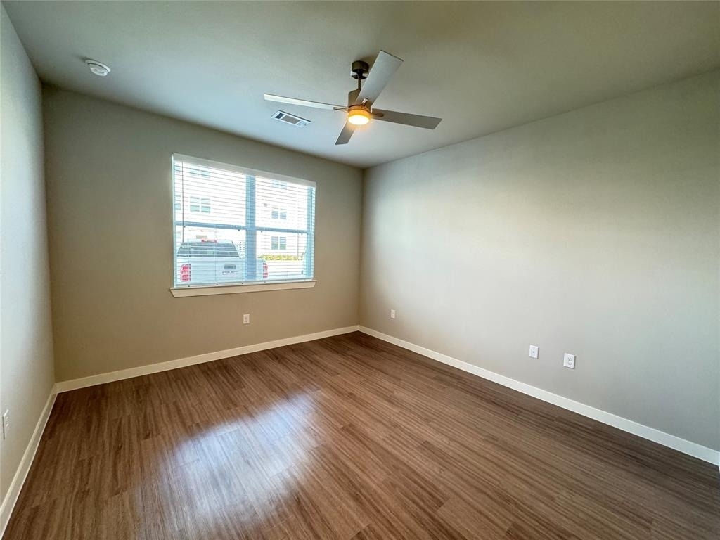 18300 Marvelous Pl - Photo 5