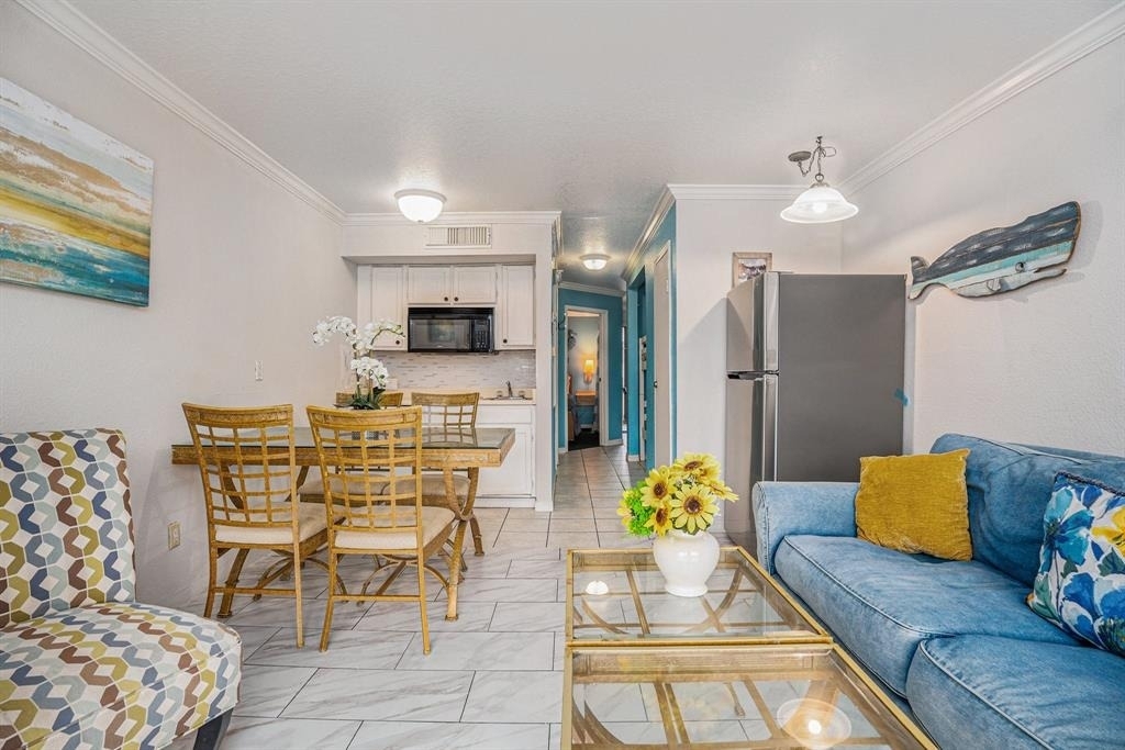 6300 Seawall Boulevard - Photo 3