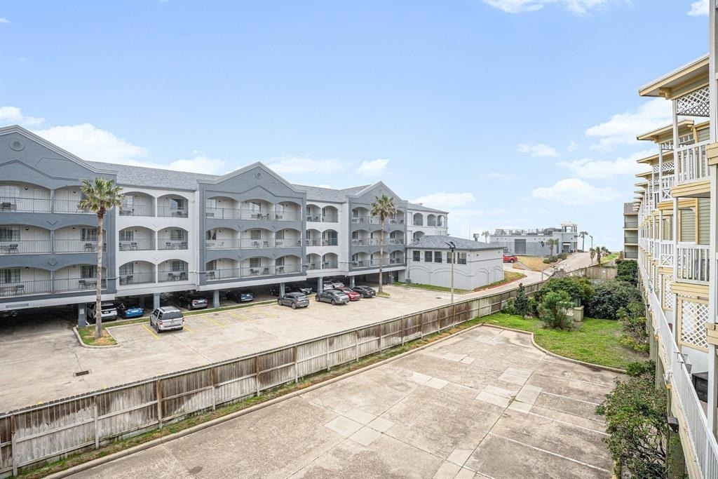 6300 Seawall Boulevard - Photo 14