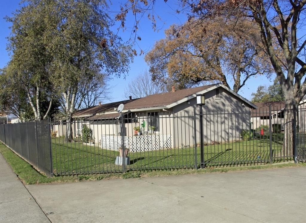 5581 Mendocino Blvd - Photo 0