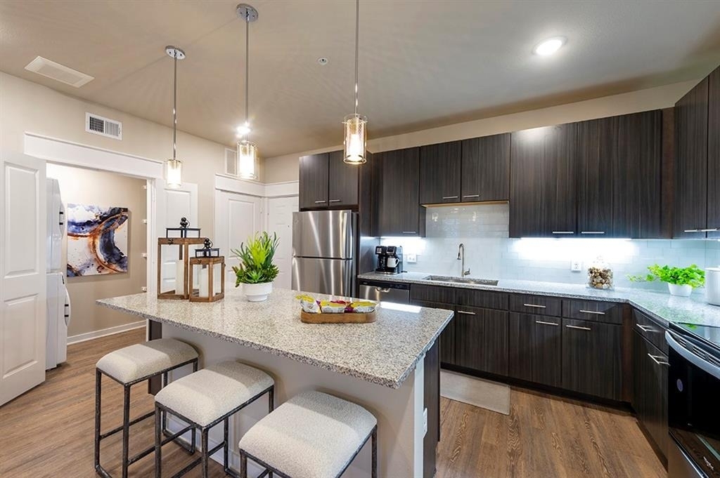 1724 Partnership Way - Photo 5