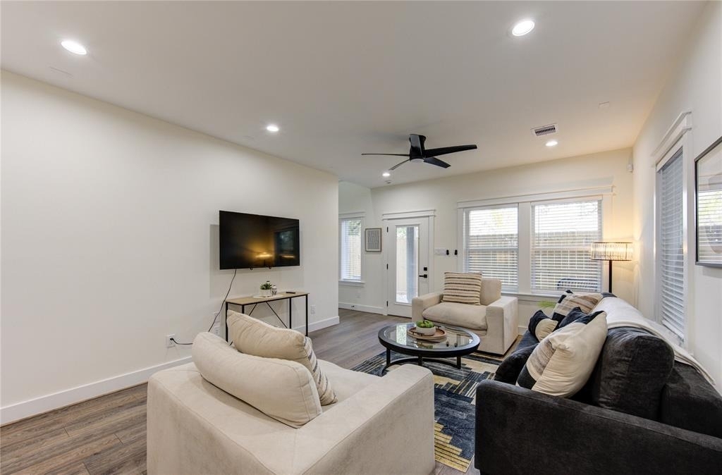 3406 Garapan Street - Photo 16