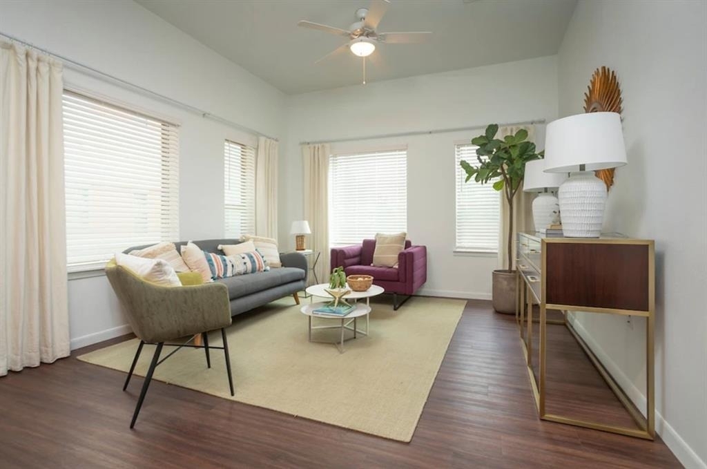 5220 Ave J - Photo 3