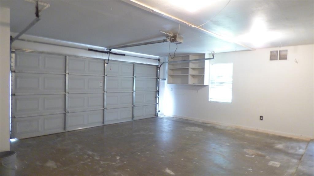 15703 Jersey Drive - Photo 2