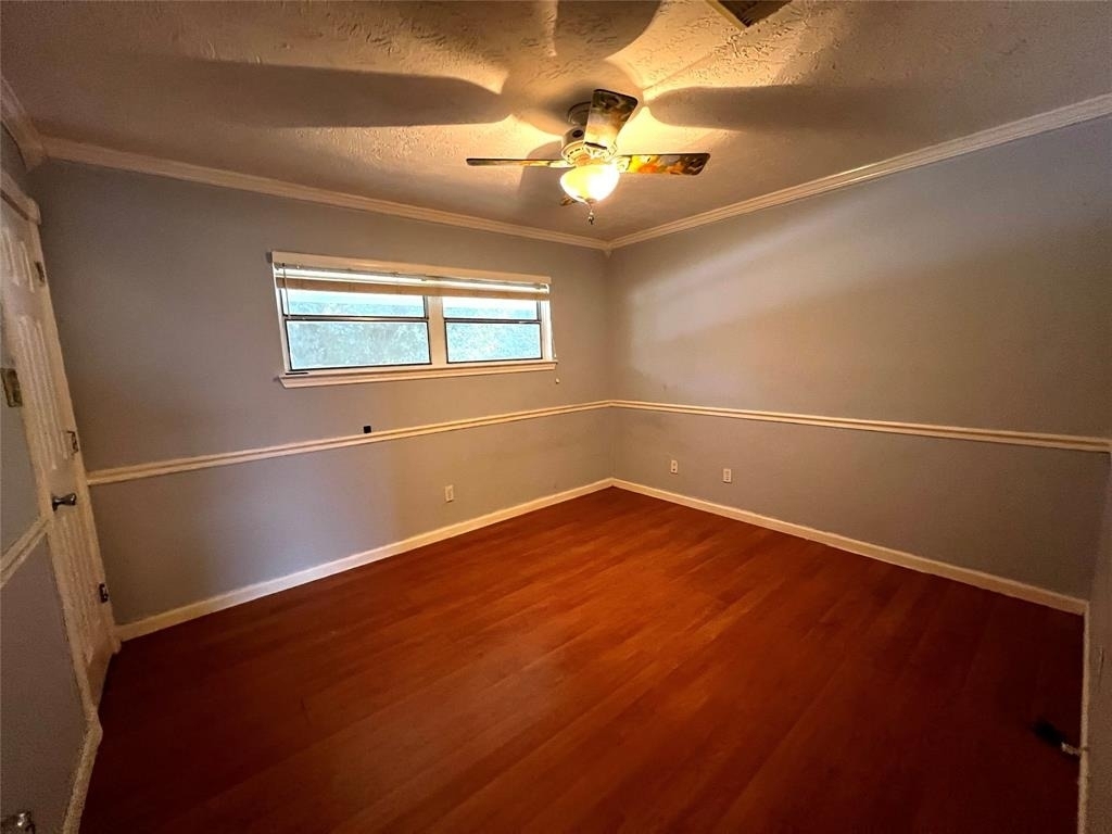 15703 Jersey Drive - Photo 11