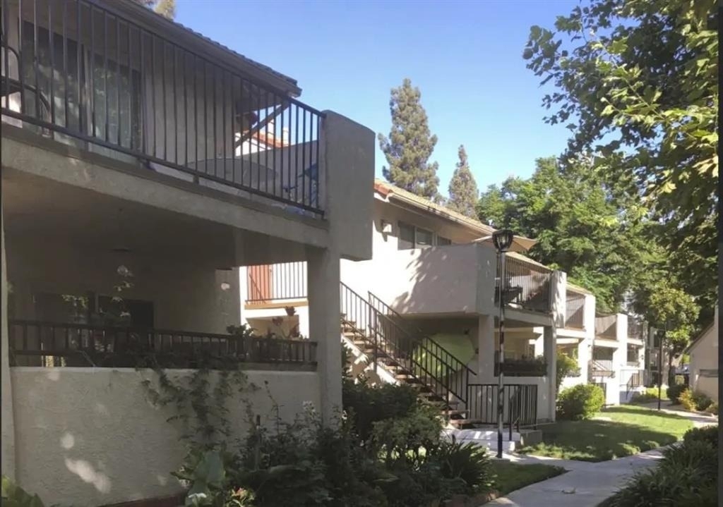 1050 E Imperial Hwy - Photo 4