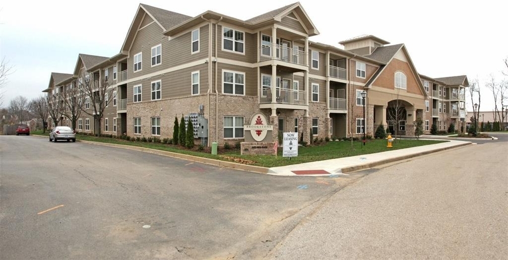 2821 Biggin Hill Ct - Photo 4