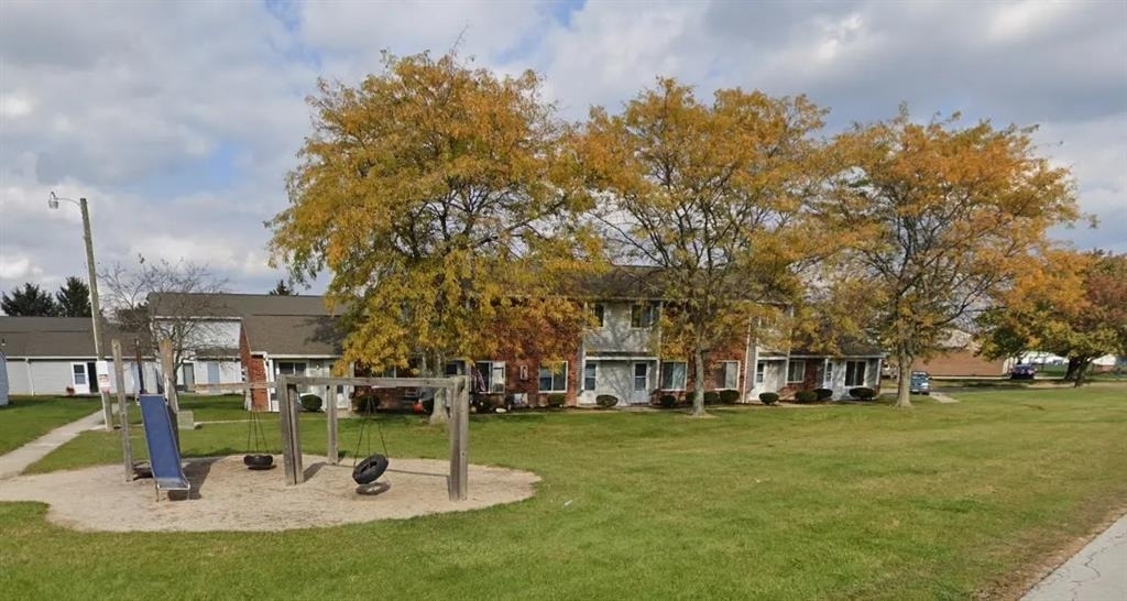 500 Highland Pkwy - Photo 2