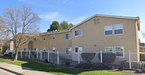 5710 66th Ave - Photo 4