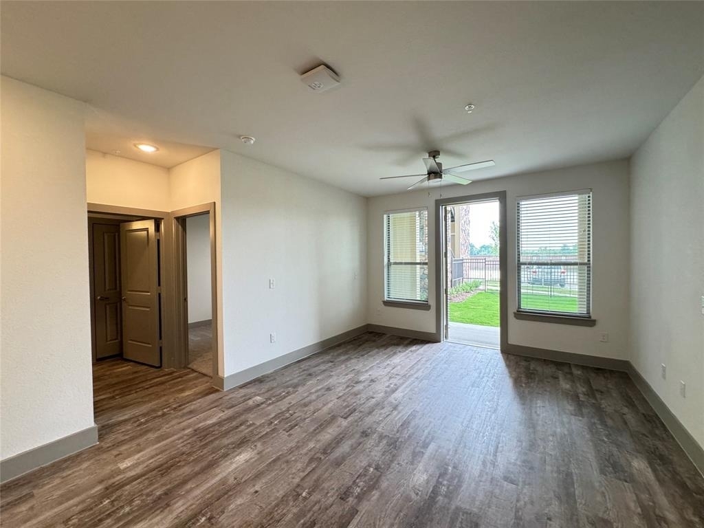 20102 Cypress Rosehill Road - Photo 2