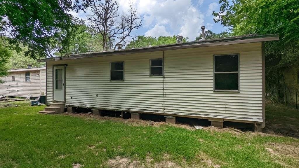 215 Blackshear Street - Photo 1