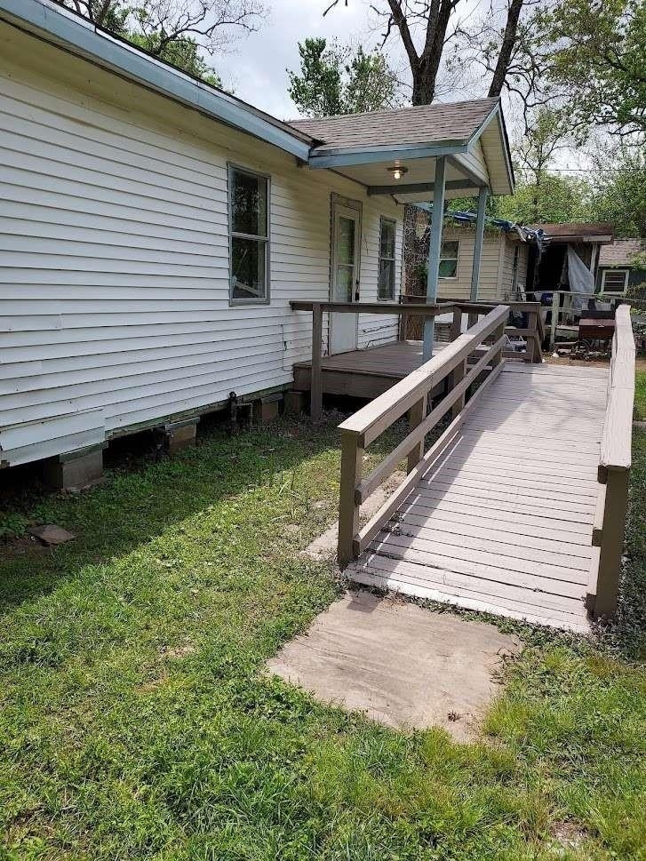 215 Blackshear Street - Photo 13