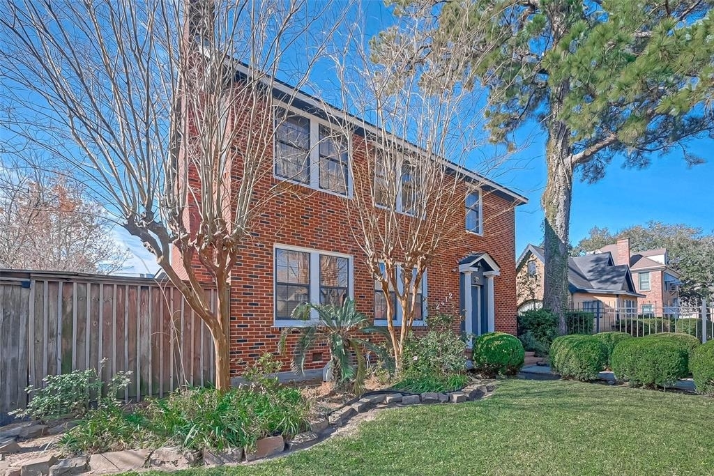 2412 Oakdale Street - Photo 36