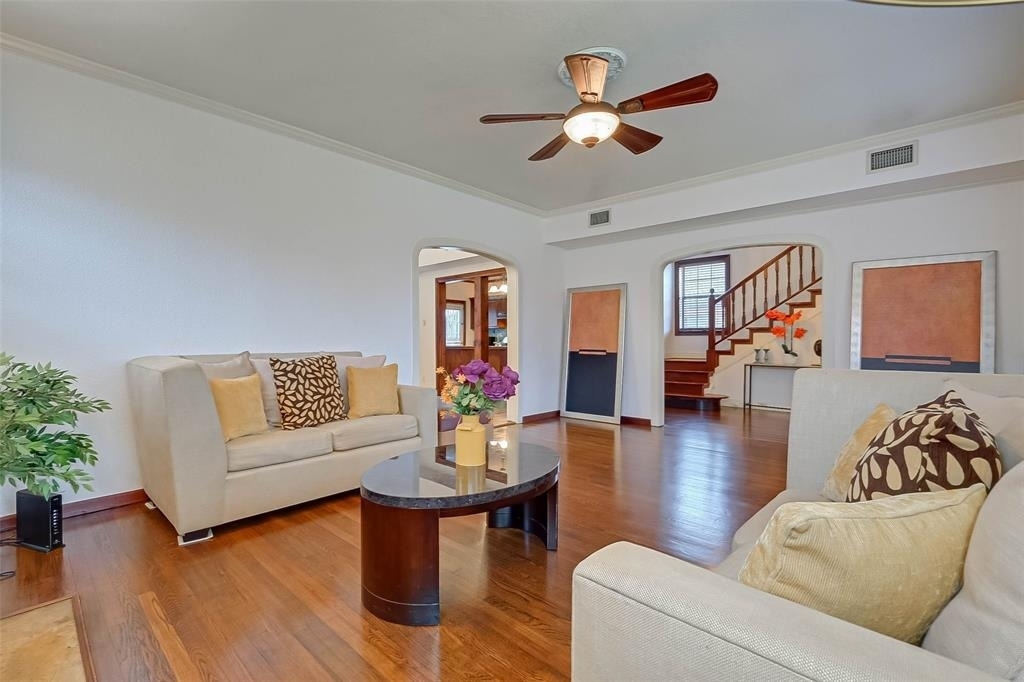 2412 Oakdale Street - Photo 10