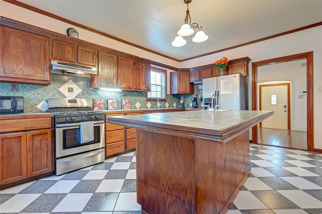 2412 Oakdale Street - Photo 16