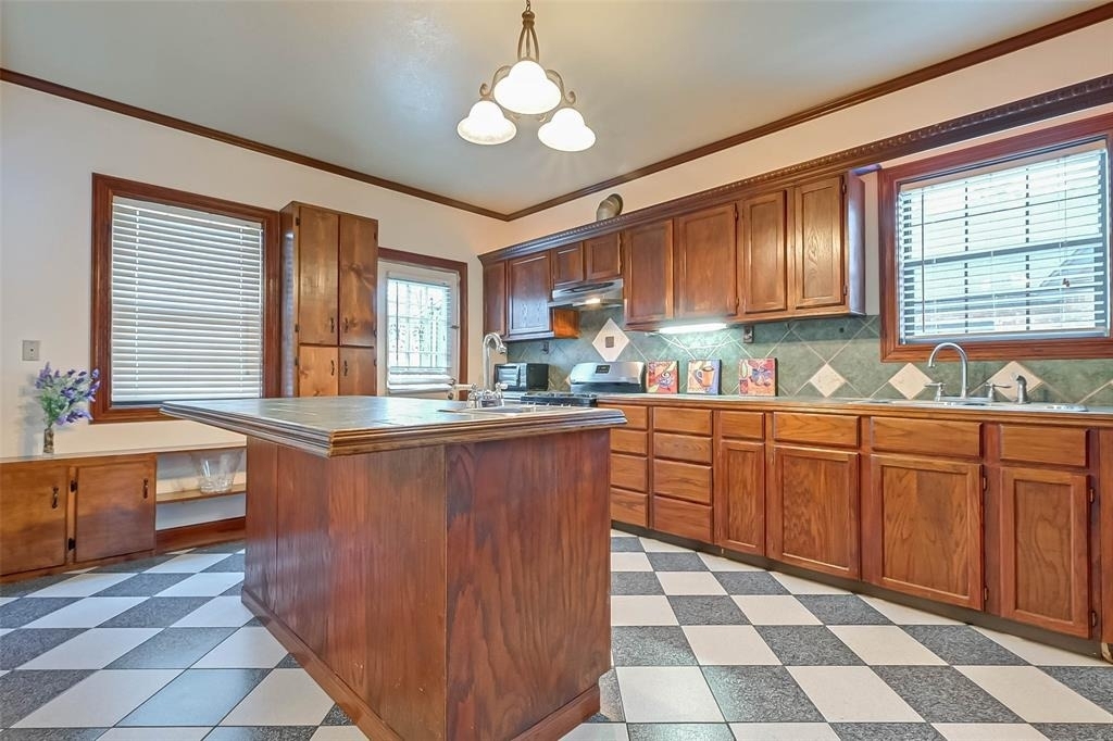 2412 Oakdale Street - Photo 17
