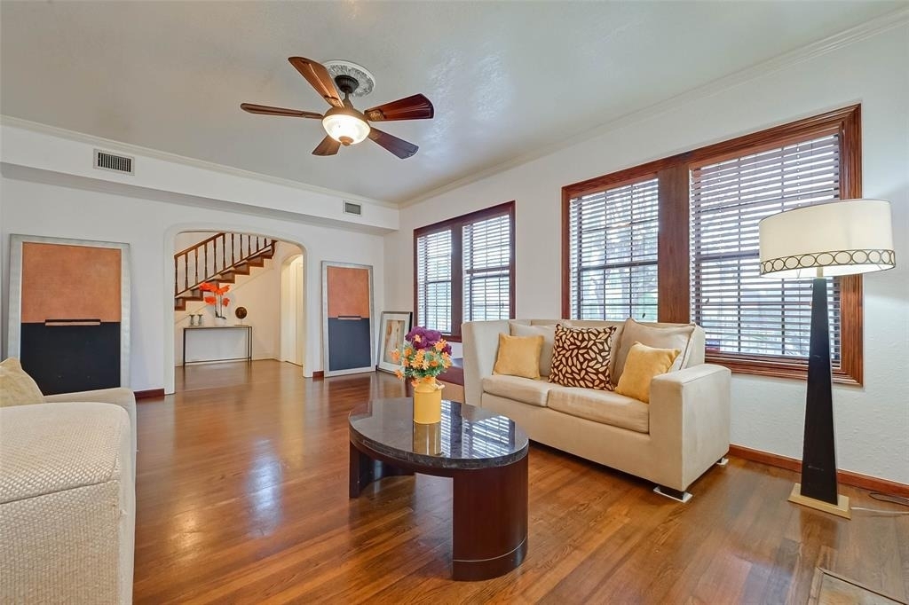 2412 Oakdale Street - Photo 11