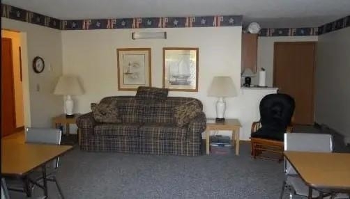 995 Meadow Ln - Photo 6