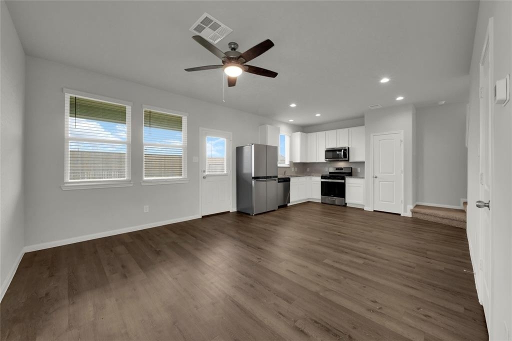 2542 Steelhead Drive - Photo 2