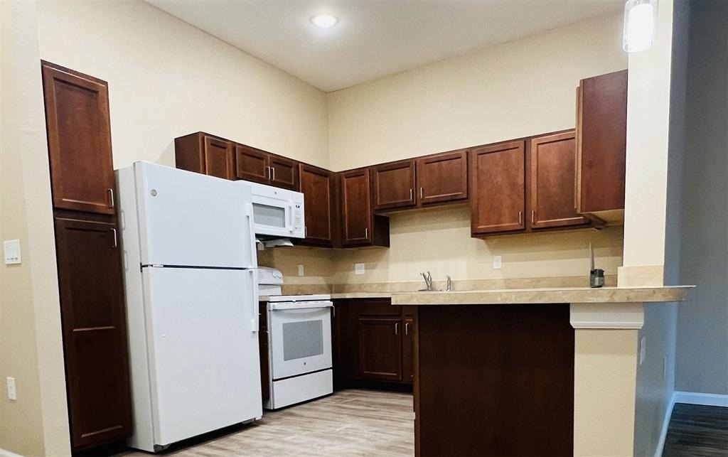 2131 Jackson Bluff Rd - Photo 4