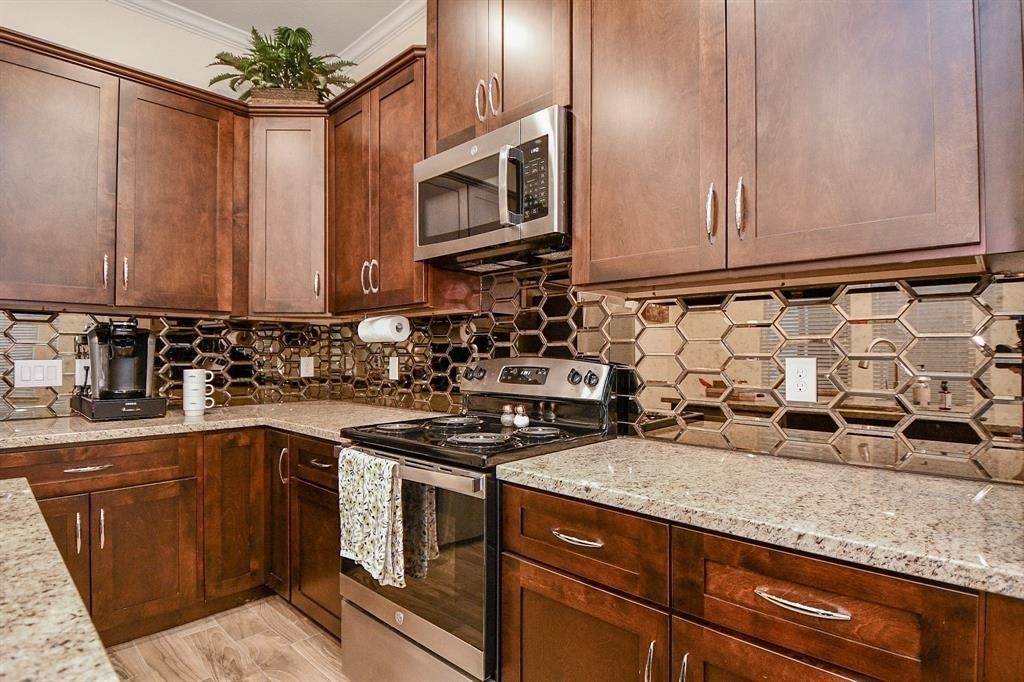 3708 Easy Street - Photo 4