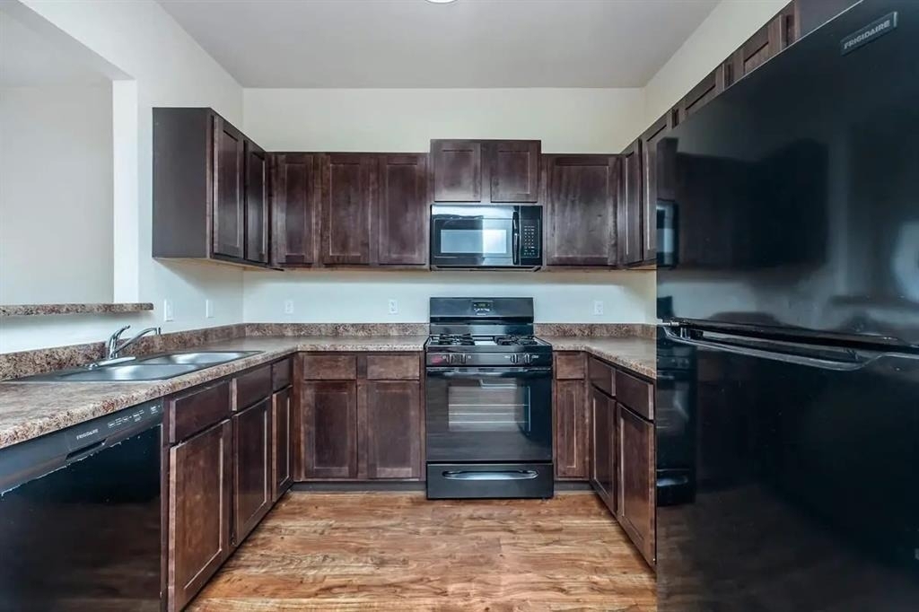 11050 Montana Ave - Photo 9