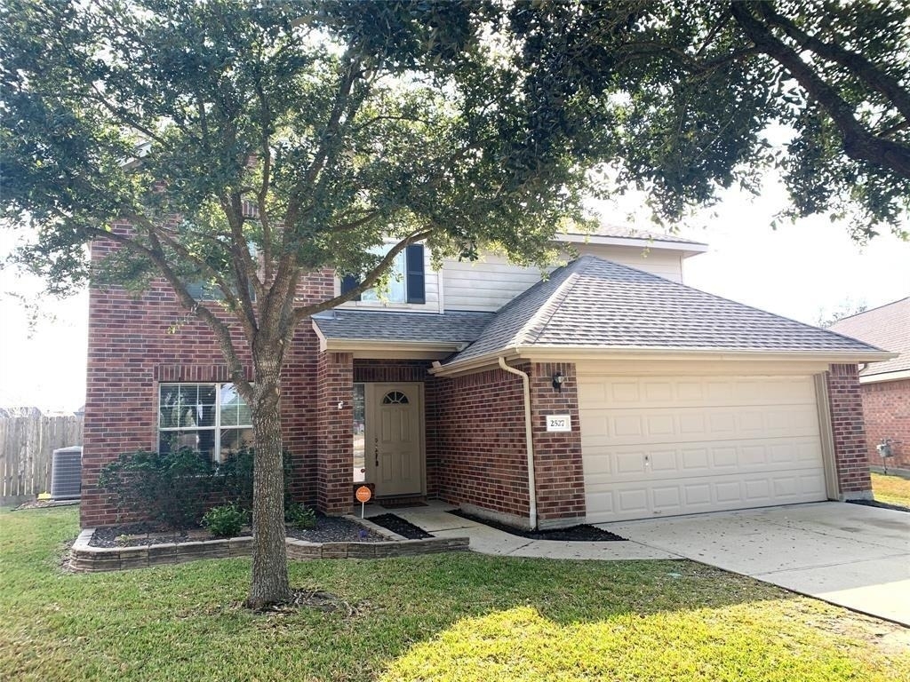 2527 Liza Court - Photo 0