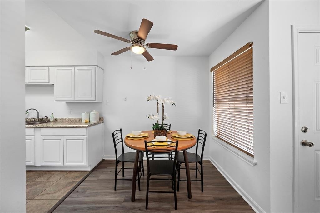 2828 61st Street - Photo 9
