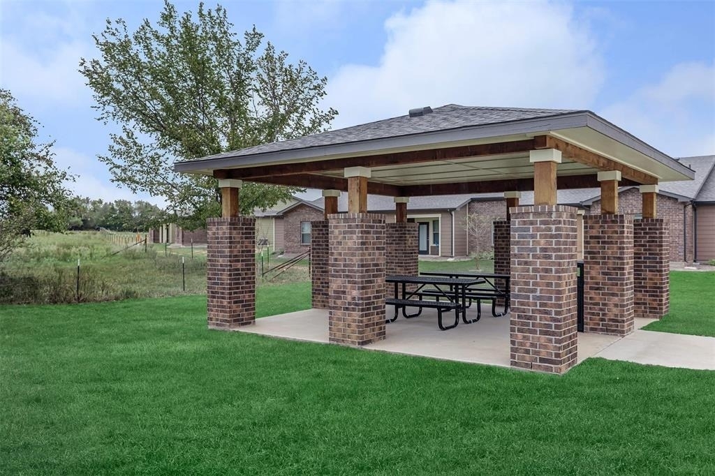 227 Buchanan Rd - Photo 3