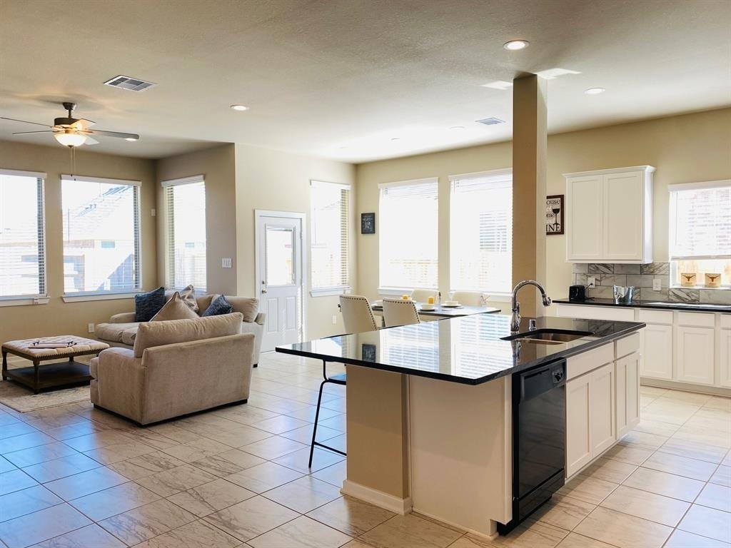 4715 Purple Fountain Drive - Photo 3