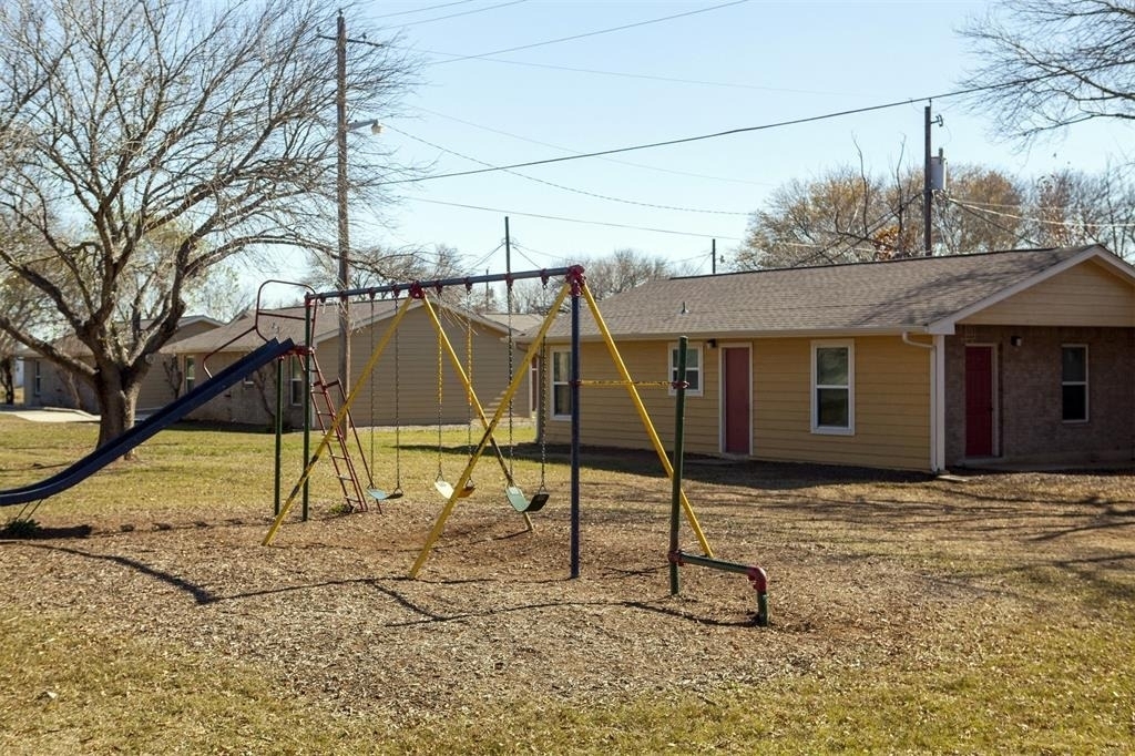 1200 E Frio Street - Photo 9