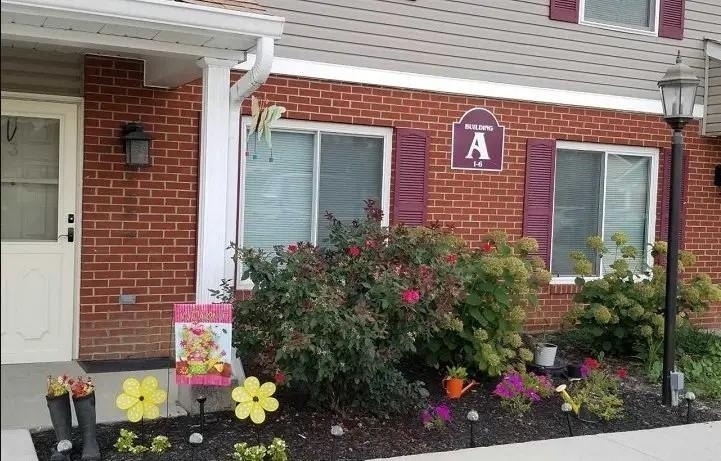 15 N Orchard Ln - Photo 1